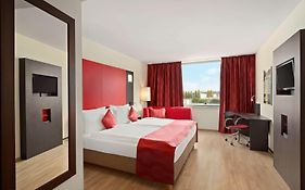 Ramada Encore By Wyndham Geneva Carouge